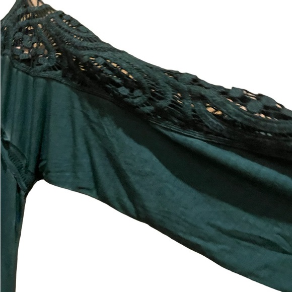 Love fire Crochet Cold Shoulder Acid washed Plus size top - Picture 2 of 7